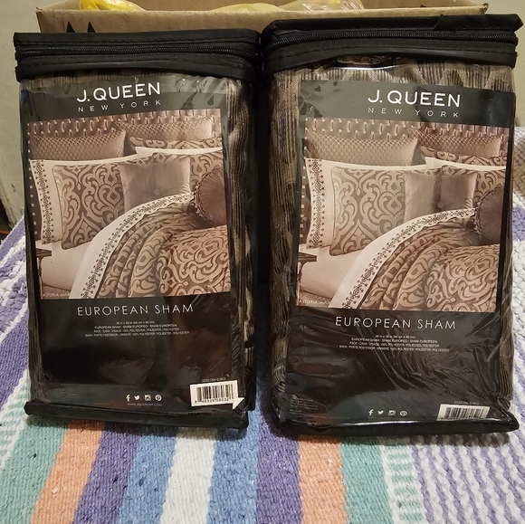 J. Queen New York Bedding 2 Reversible J Queennew York Astoria